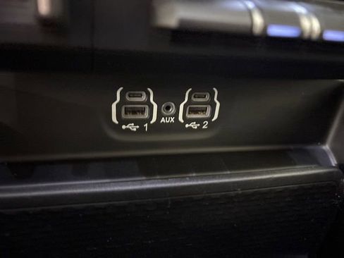 Used 2020 RAM 1500 Laramie image 31