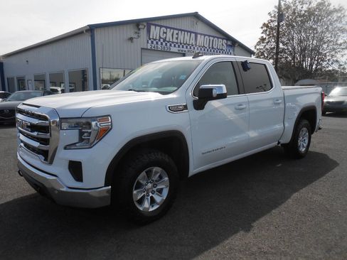 Used 2020 GMC Sierra 1500 SLE w/ Driver Alert Package I image 5