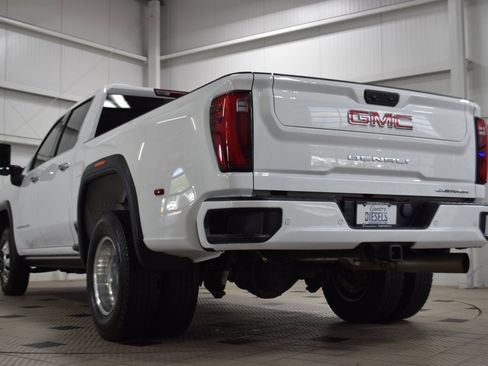 Used 2024 GMC Sierra 3500 Denali w/ Denali Reserve Package image 5