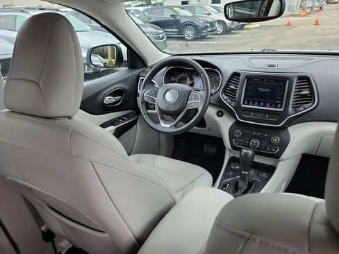 Used 2021 Jeep Cherokee Latitude Lux w/ Sun & Sound Group image 13