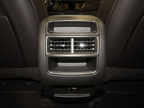 Certified 2025 Cadillac XT5 Premium Luxury w/ Technology Package AWD/4WD image 30