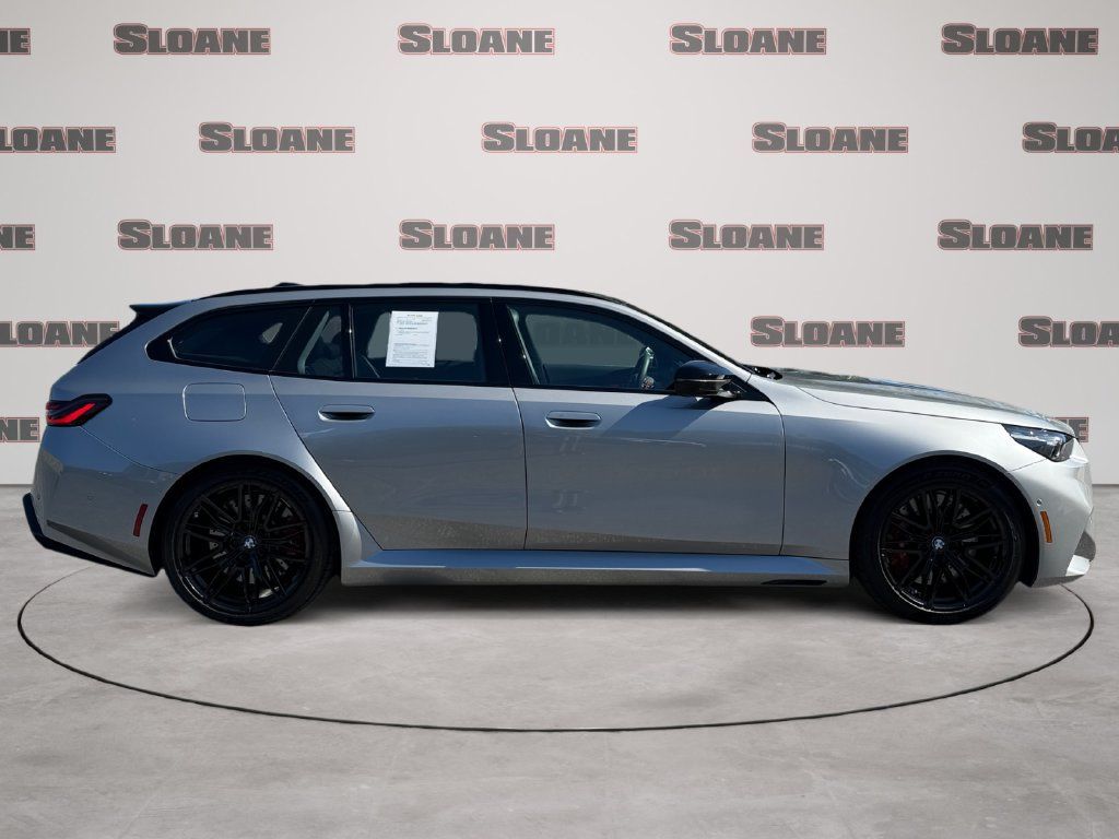 Used 2026 BMW M5 Touring AWD/4WD image 6