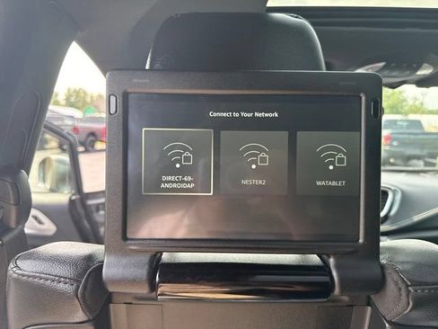 Used 2022 Chrysler Pacifica Touring-L w/ Uconnect Theater Family Group AWD/4WD image 44