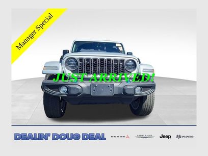 Used 2024 Jeep Wrangler Unlimited w/ Convenience Group