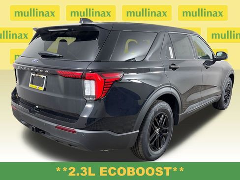 New 2026 Ford Explorer Active RWD image 4