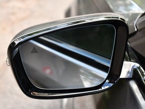 Used 2017 BMW 750i xDrive image 71