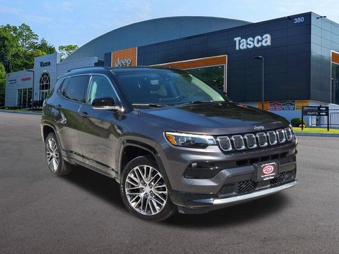 Used 2022 Jeep Compass Limited w/ Elite Group AWD/4WD image 1