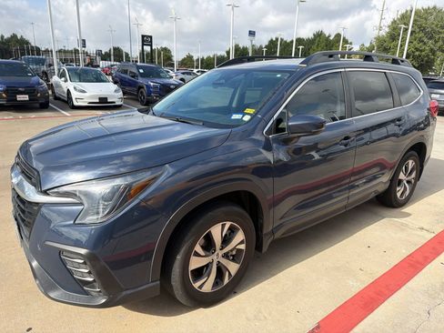 Used 2024 Subaru Ascent Premium w/ Convenience Package AWD/4WD image 1