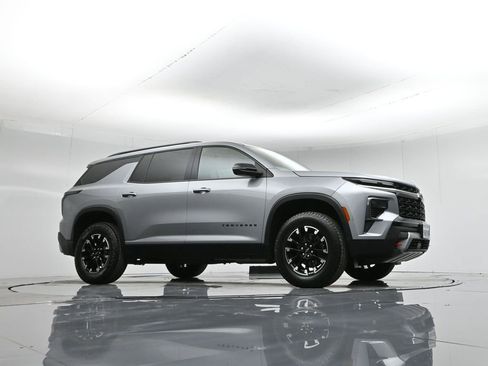 Used 2024 Chevrolet Traverse Z71 w/ LPO, Floor Liner Package image 4