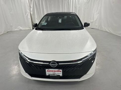 New 2026 Nissan Sentra SR w/ SR Premium Package image 8