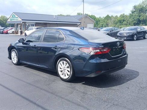 Used 2021 Toyota Camry LE FWD image 3