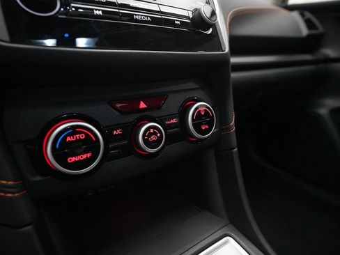 Used 2022 Subaru Crosstrek 2.0i Premium w/ Moonroof Package image 21