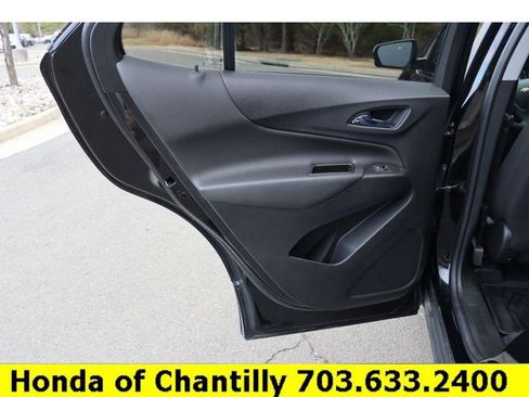 Used 2022 Chevrolet Equinox LT w/ LPO, Floor Liner Package image 22