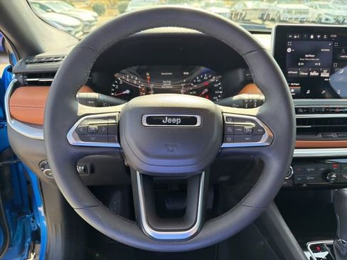 Used 2024 Jeep Compass Limited image 14