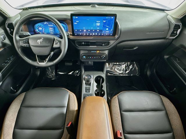 Used 2025 Ford Bronco Sport Outer Banks w/ Outer Banks Tech Package+ AWD/4WD image 13
