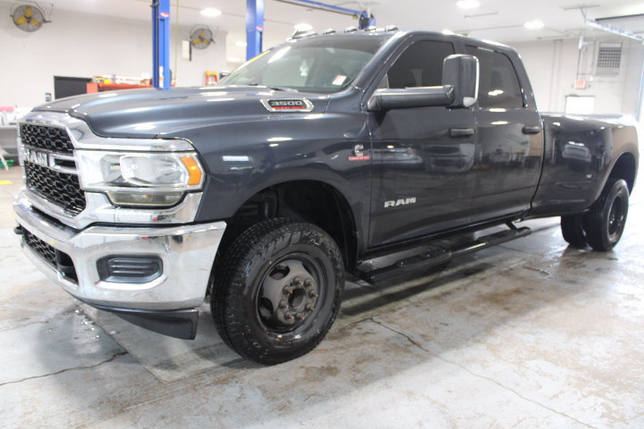 Used 2020 RAM 3500 Tradesman AWD/4WD image 4