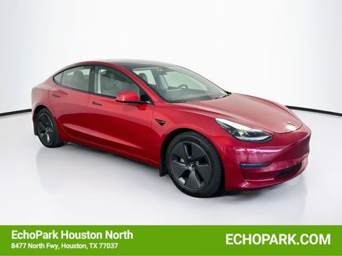 Used 2022 Tesla Model 3 RWD image 1