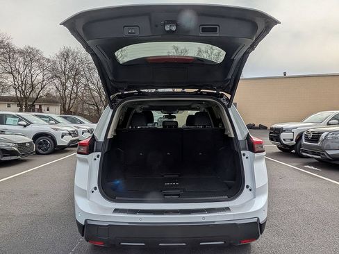 New 2025 Nissan Rogue SL w/ Tech Package AWD/4WD image 20