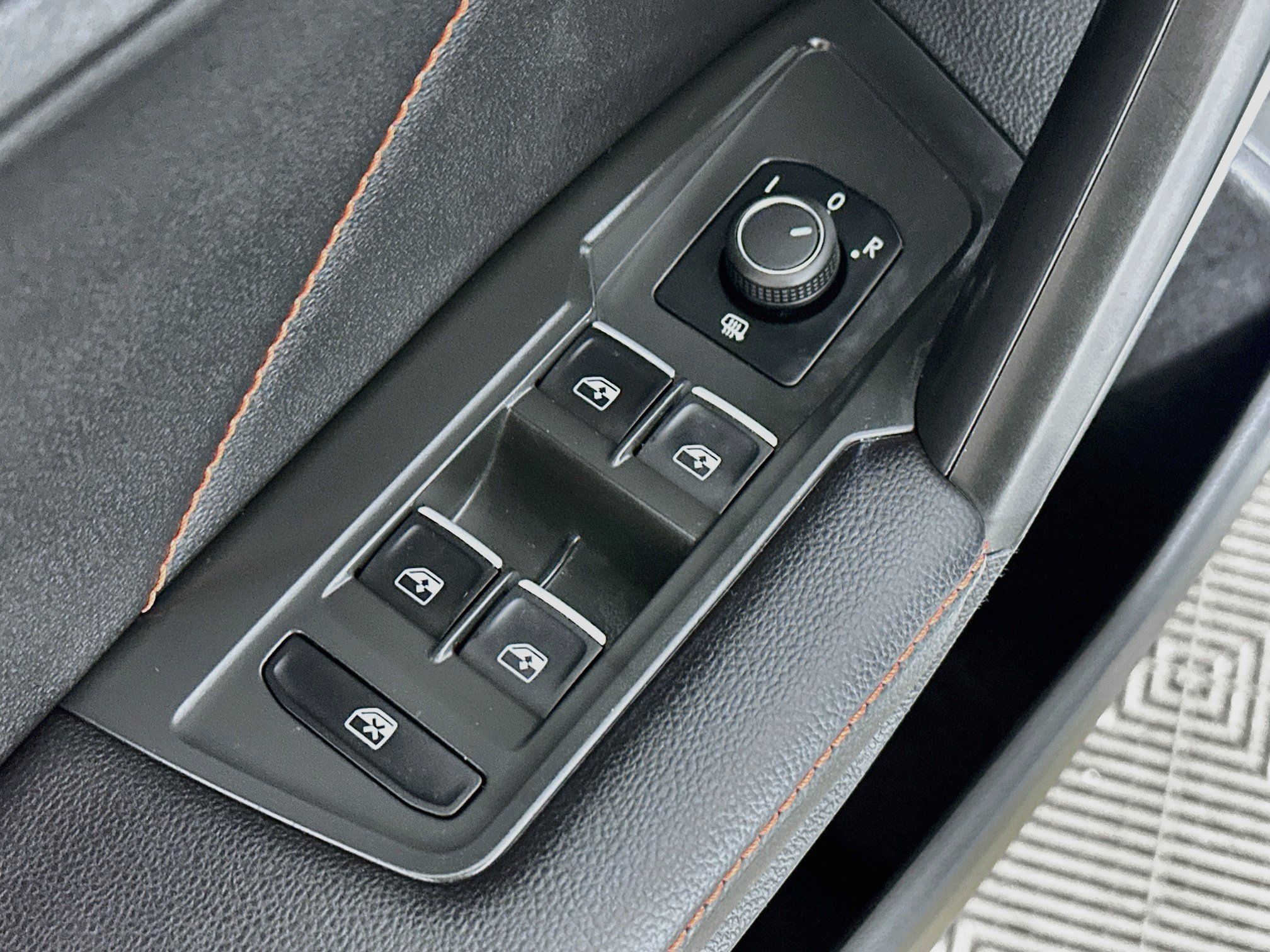 Used 2024 Volkswagen Tiguan Wolfsburg Edition AWD/4WD image 17