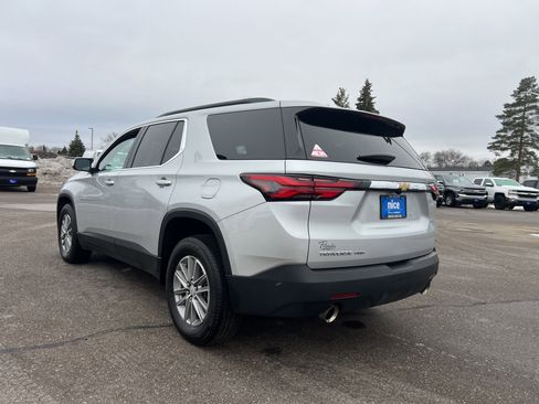 Certified 2022 Chevrolet Traverse LT image 6