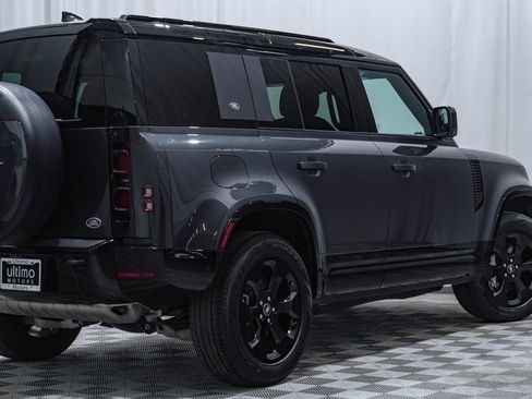 Used 2023 Land Rover Defender 110 X-Dynamic SE image 10