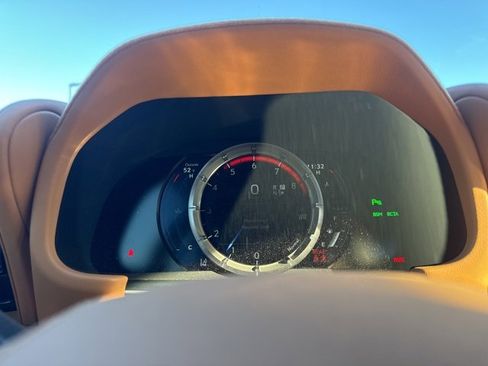 Used 2024 Lexus LC 500 Convertible image 15