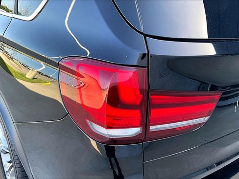 Used 2018 BMW X5 sDrive35i w/ M Sport Package RWD image 25