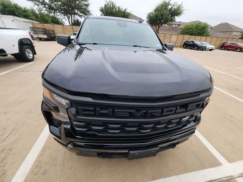 Used 2024 Chevrolet Silverado 1500 Custom AWD/4WD image 2