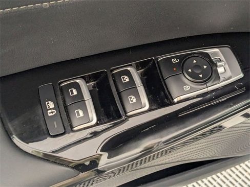 Used 2025 Kia K5 GT-Line image 11