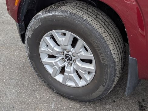 Used 2022 Nissan Frontier SV image 11