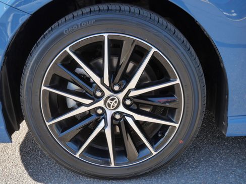 Certified 2024 Toyota Camry SE FWD image 16
