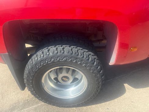 Used 2019 Chevrolet Silverado 3500 LTZ w/ Duramax Plus Package AWD/4WD image 2
