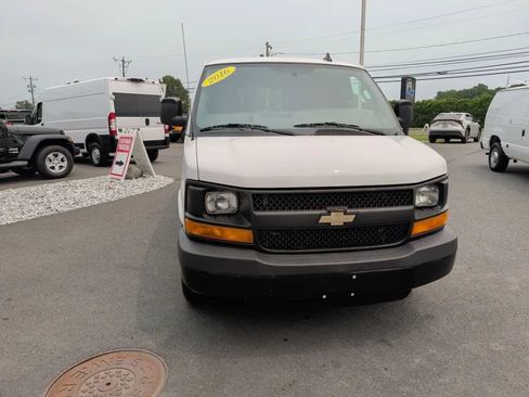 Used 2016 Chevrolet Express 2500 RWD image 26