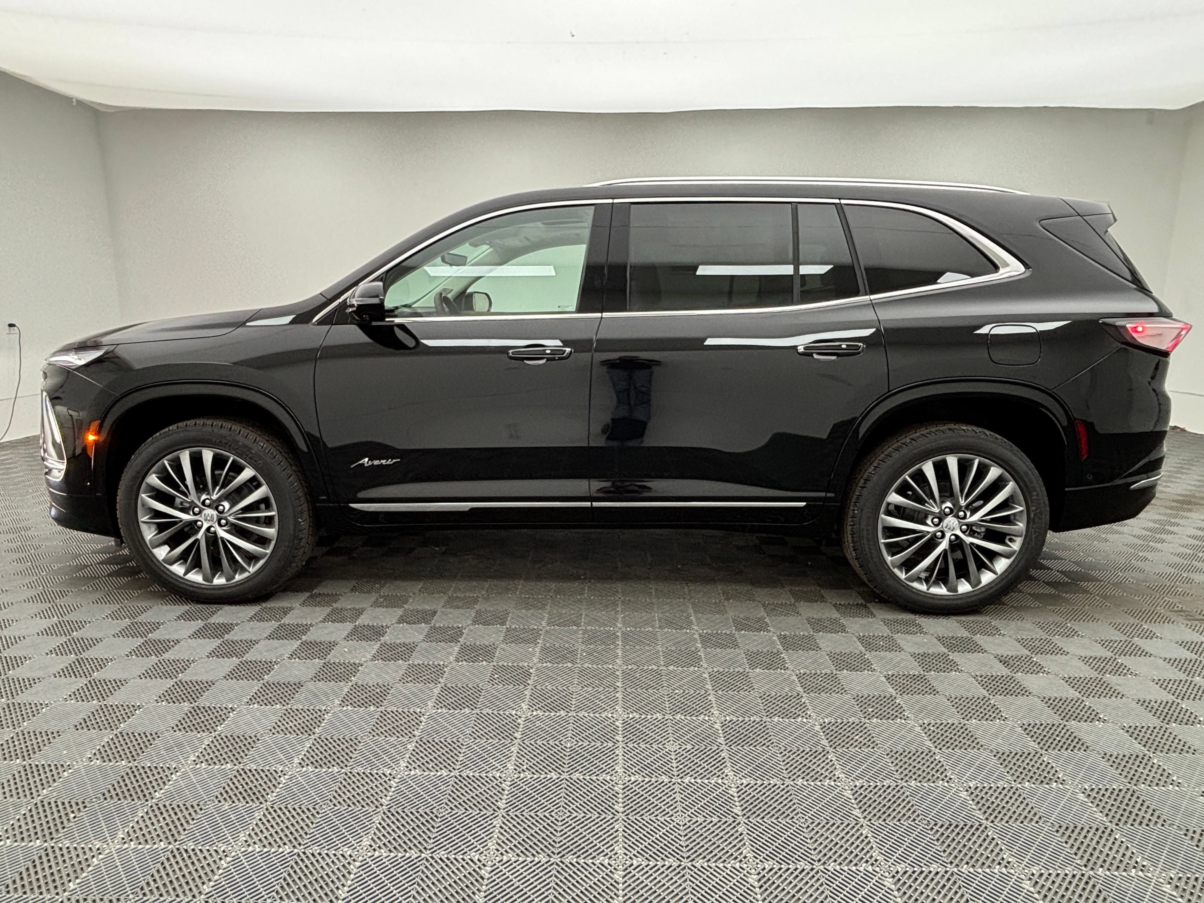 New 2026 Buick Enclave Avenir w/ Super Cruise Package AWD/4WD image 16