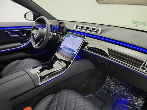 New 2026 Mercedes-Benz S 580e 4MATIC Sedan image 15