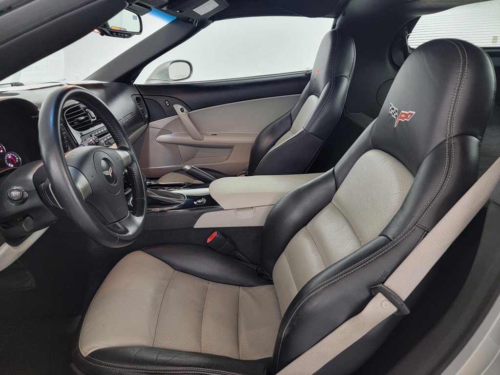 Used 2008 Chevrolet Corvette Coupe w/ Preferred Equipment Group RWD image 12