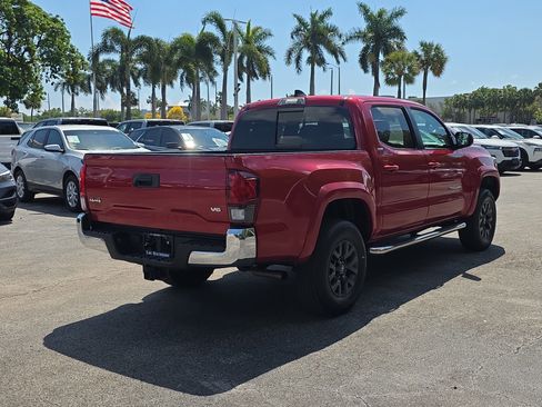 Used 2022 Toyota Tacoma SR5 image 7