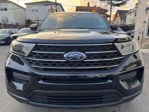 Used 2021 Ford Explorer XLT image 5