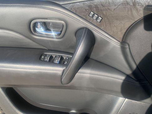 Used 2024 INFINITI QX80 Luxe image 26