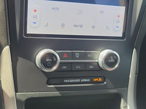 Used 2024 Ford Edge SEL AWD/4WD image 18
