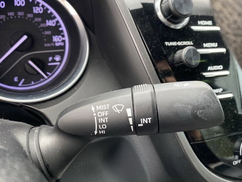 Used 2019 Toyota Camry LE image 24