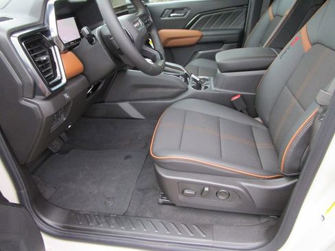 New 2026 GMC Canyon AT4 image 21