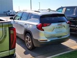 Used 2020 GMC Terrain SLT image 3