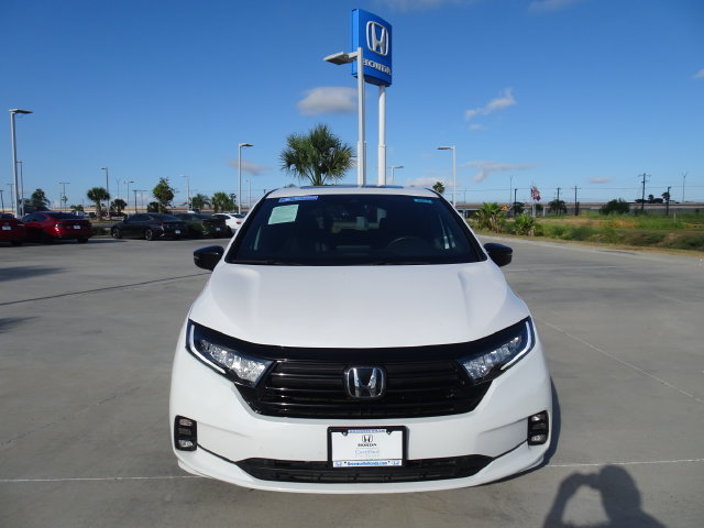 Used 2024 Honda Odyssey Sport image 2