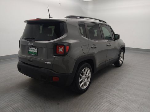 Used 2020 Jeep Renegade Latitude w/ Popular Equipment Group FWD image 9
