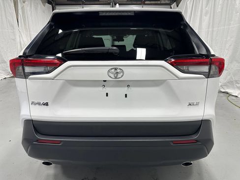 Used 2025 Toyota RAV4 XLE FWD image 6