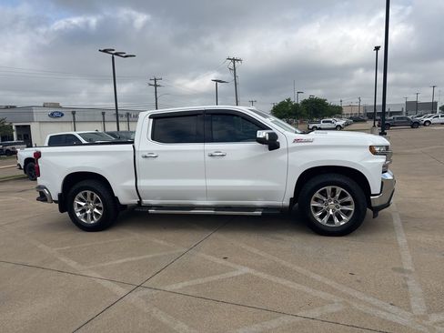 Used 2020 Chevrolet Silverado 1500 LTZ w/ LTZ Premium Package image 4