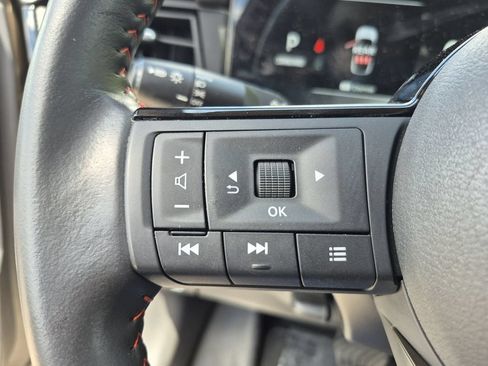 Used 2025 Nissan Kicks SR AWD/4WD image 20