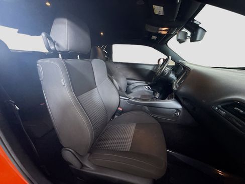 Used 2022 Dodge Challenger R/T w/ Blacktop Package image 27