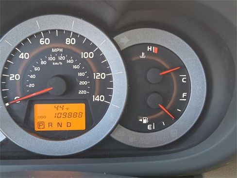 Used 2012 Toyota RAV4 4WD image 21